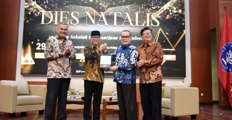 Minister of Villages Yandri Susanto Invites IPB University to Create Farmer CEOs in 75 Thousand Villages