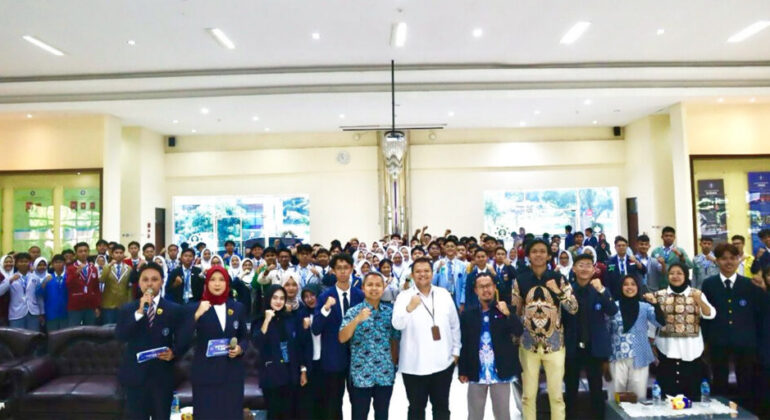 Student Council President Goes to IPB University
