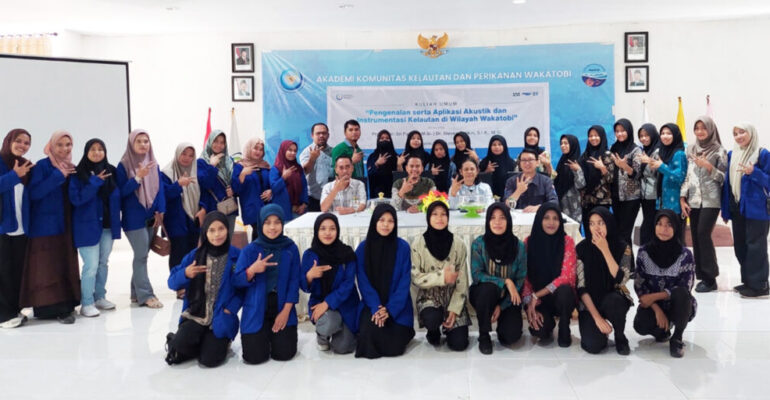 Two IPB University Researchers Encourage the Use of Acoustic Technology to Explore Wakatobi Sea Potential