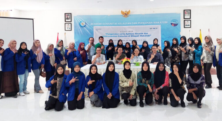 Two IPB University Researchers Encourage the Use of Acoustic Technology to Explore Wakatobi Sea Potential
