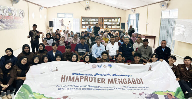 IPTP IPB University Students Bring Antiseptic Dip Solution Made from Betel Leaf for Cattle Farmers in North Cianjur