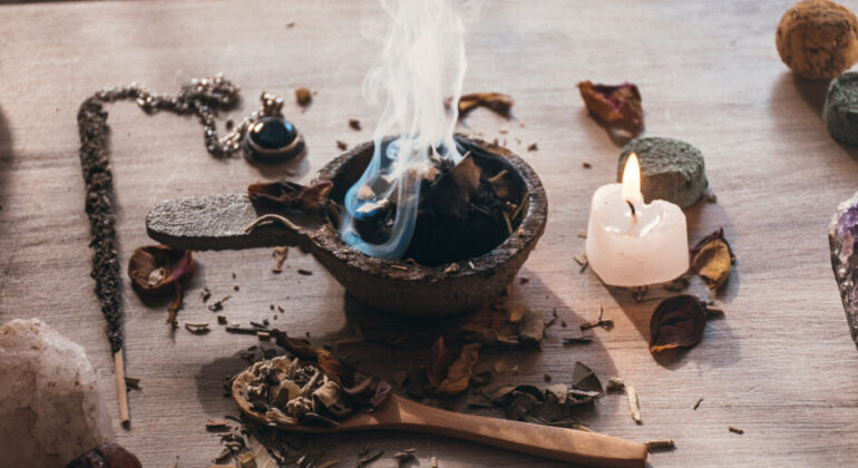 IPB Professor: Indonesian Olibanum Could Become a Global Premium Tropical Perfume