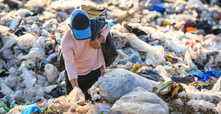 IPB University Professor: Decline in Poverty Rate Released by BPS Does Not Reflect Reality