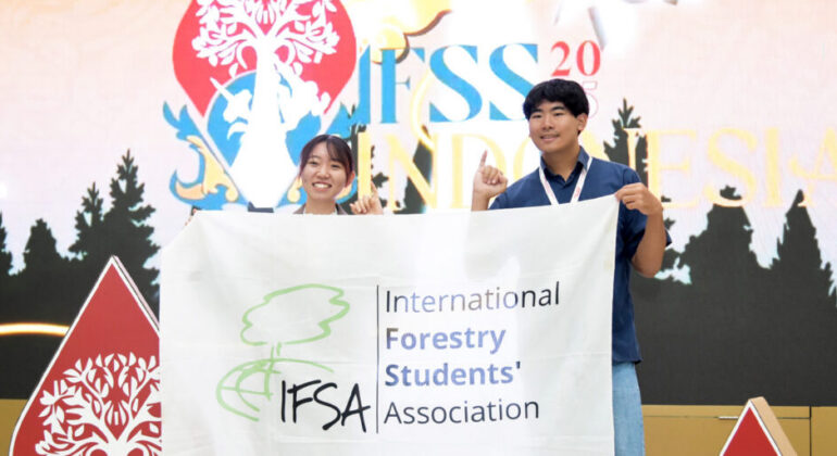 72 Young Foresters from Around the World Gather at IPB University to Promote Net Zero Emissions