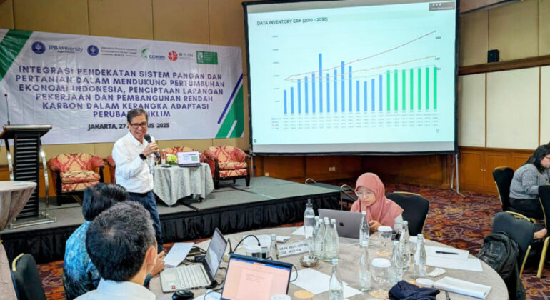 IPB University Professor Highlights the Importance of Integrating Low-Carbon Food and Agriculture Systems