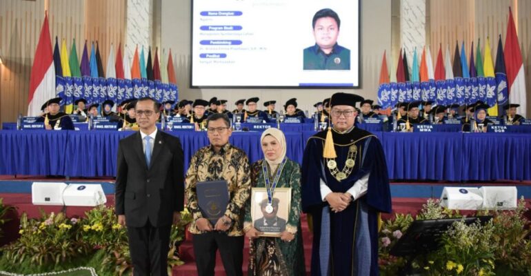 IPB University Awards Bachelor’s Degree to the Late Anggit, Here Are His Father’s Heartfelt Words