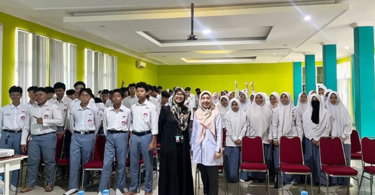 For the first time, IPB University holds a Quality Youth School at SMA IT BBS