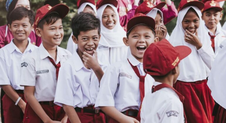 Highlighting the Importance of Synergy, Prof Dwi Hastuti: Character Building for Children is Not Only the Responsibility of Parents