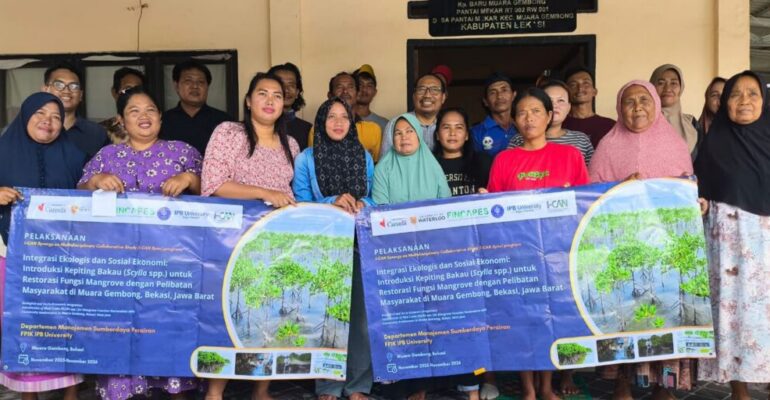 IPB University Lecturers Introduce Mangrove Crab Integration-Mangrove Restoration Approach in Muara Gembong