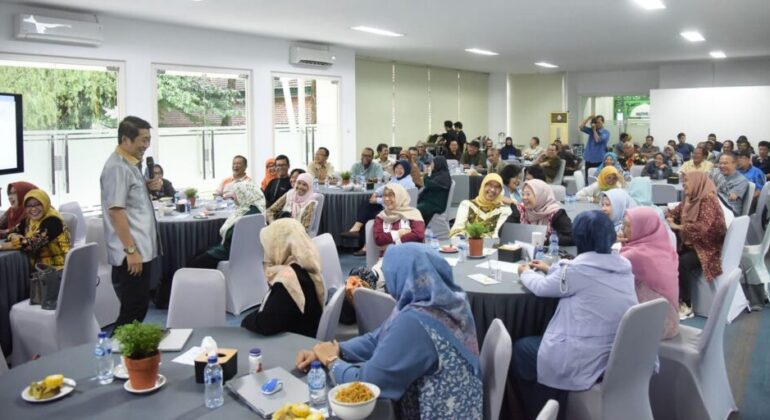 IPB University Equips Employees to Prepare for Retirement: Financially, Physically, and Mentally Ready