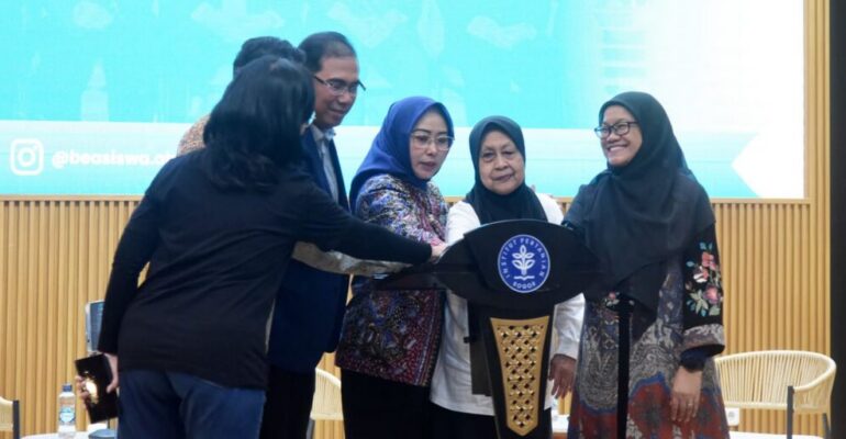 Andi Hakim Nasoetion Foundation Inaugurated, Expanding Access to Education and Passing on Scientific Values