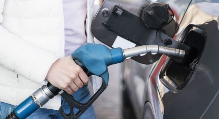 Is It True That Buying Fuel During the Day Results in Less Volume? Here Is the Explanation from an IPB University Expert